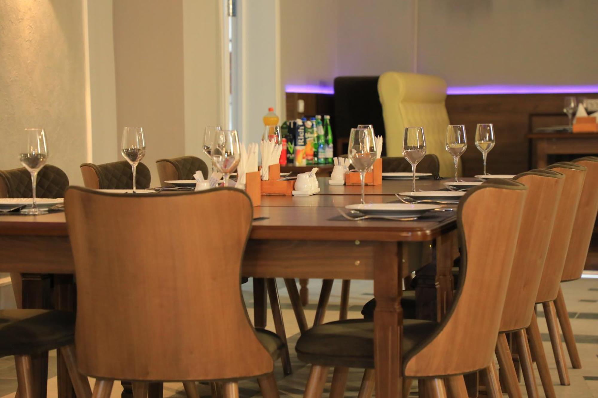 Hobiz Hotel Navoi Kültér fotó