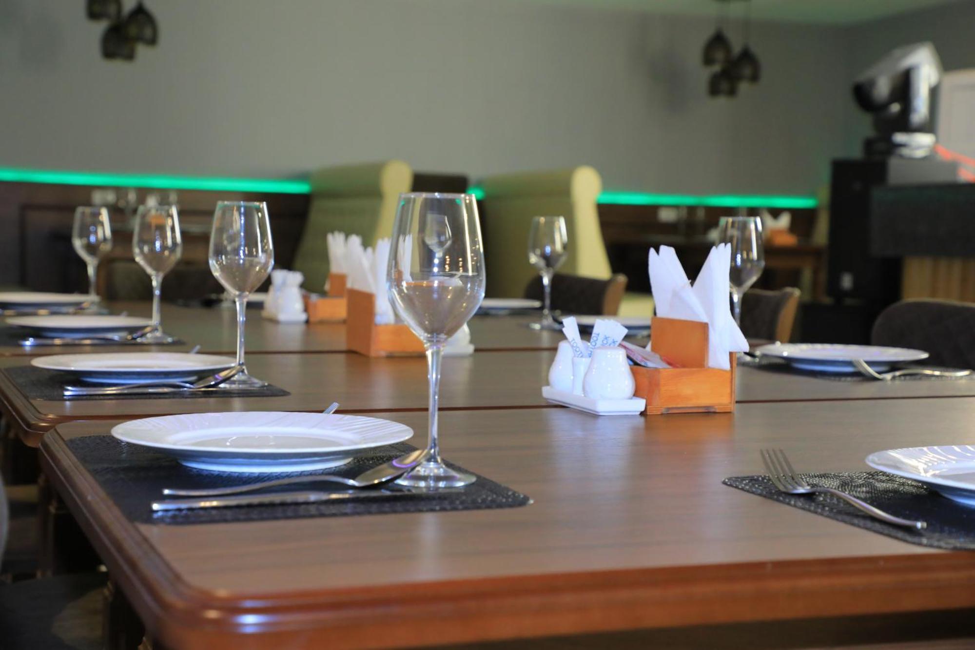 Hobiz Hotel Navoi Kültér fotó