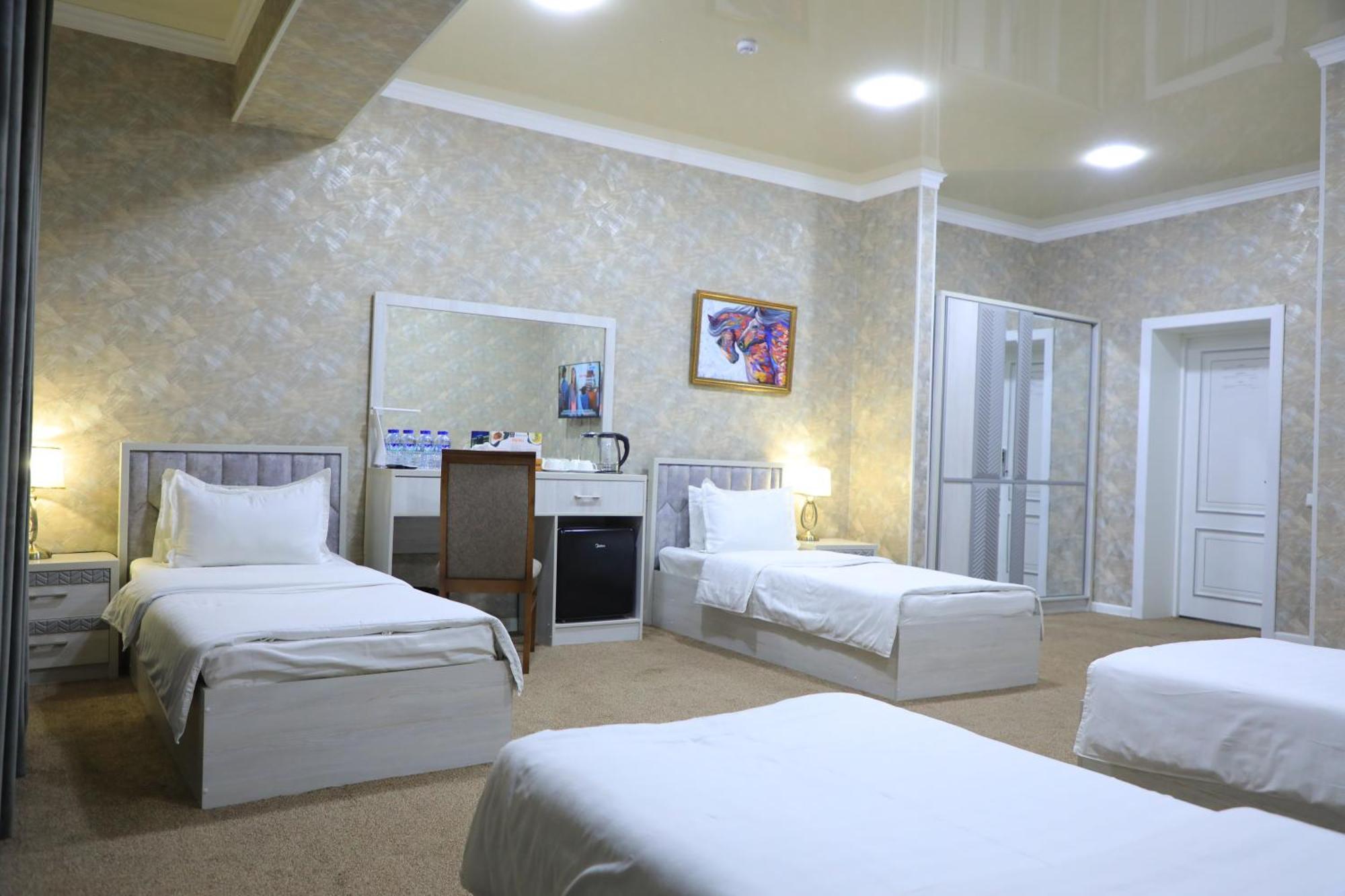 Hobiz Hotel Navoi Kültér fotó