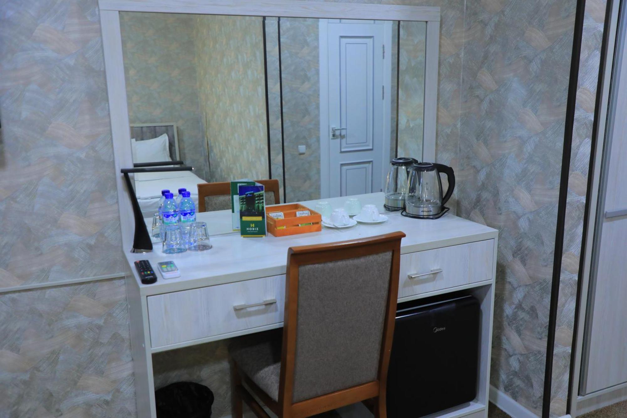 Hobiz Hotel Navoi Kültér fotó
