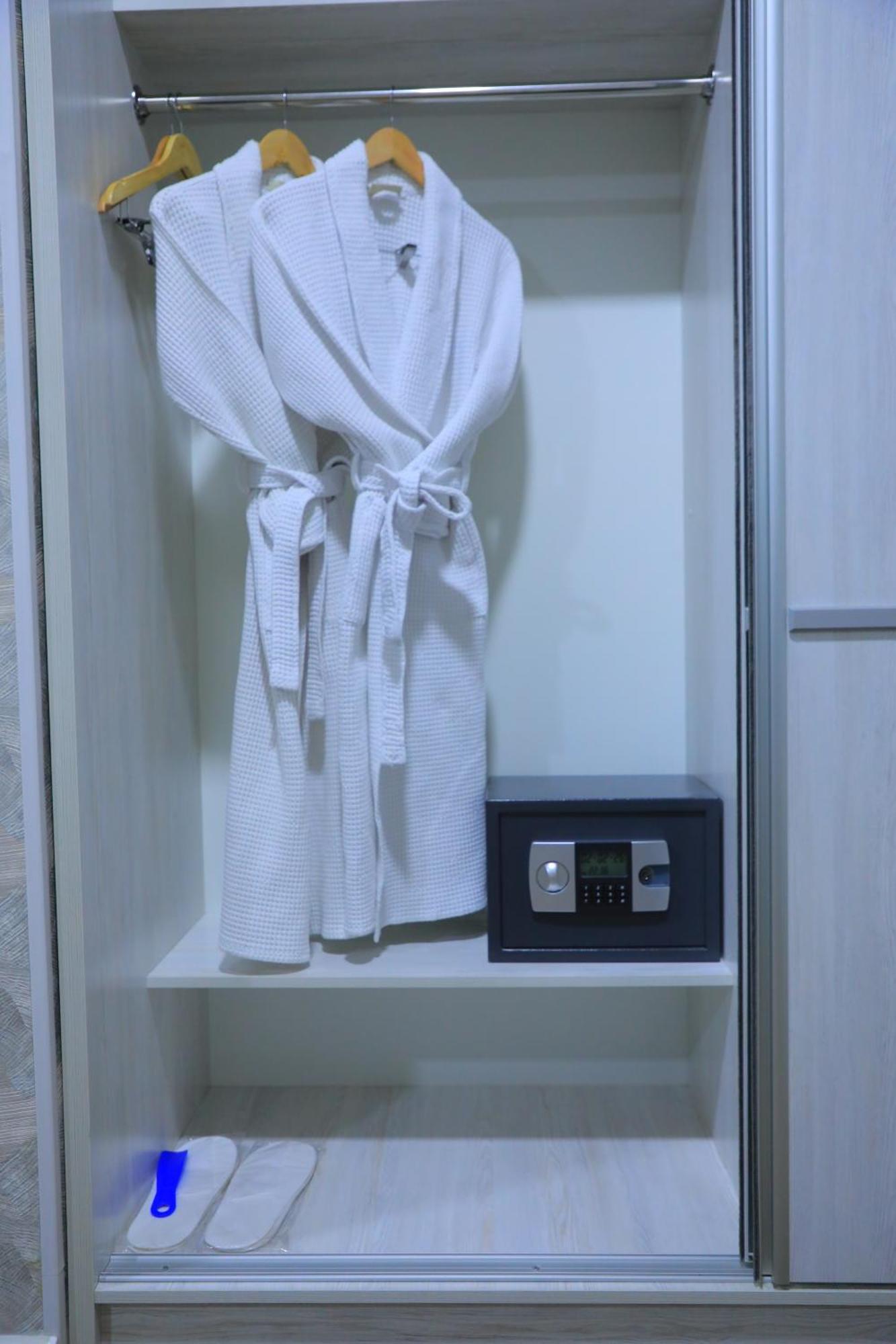 Hobiz Hotel Navoi Kültér fotó